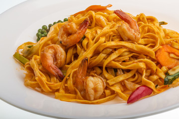 Fried noodles with shrimps
