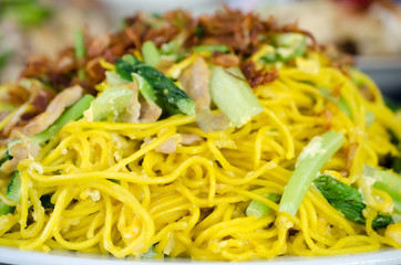 fried chinese noodle