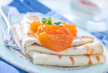 pancakes with apricot