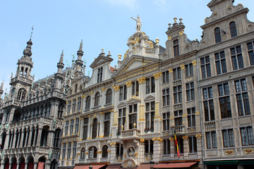 Fototapeta na wymiar Grand-Place de Bruxelles, façades et maison du roi