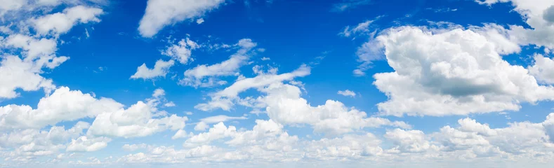 Foto auf Glas blauer Himmelshintergrund mit Wolken © klagyivik