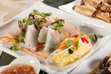 Vietnam springroll, vegetable covered large size with sauce