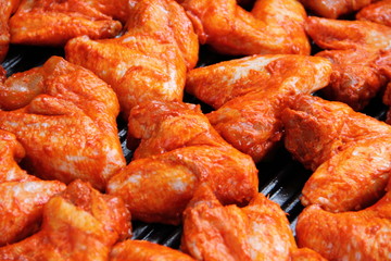 rohe Hähnchenflügel