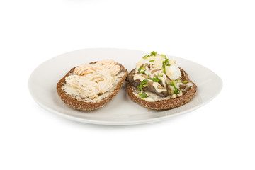 sandwich cream cheese and onions