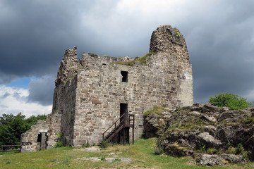 Fototapeta na wymiar ruins of Primda castle