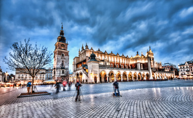 Rynek główny w Krakowie - obrazy, fototapety, plakaty