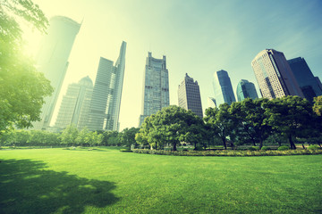 Naklejka premium park in lujiazui financial center, Shanghai, China