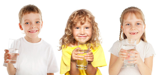 Children with a glass of water