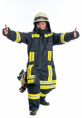 Feuerwehrfrau zeigt Daumenhoch