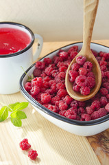 Raspberry in enamel bowl