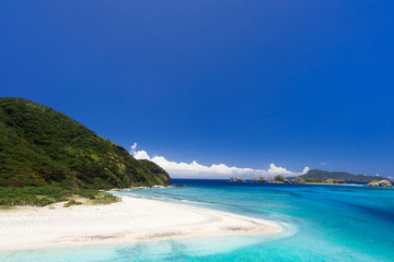 Naklejka premium Morze Okinawa, Kerama