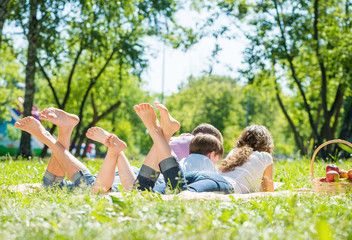 Fototapeta premium Weekend in park