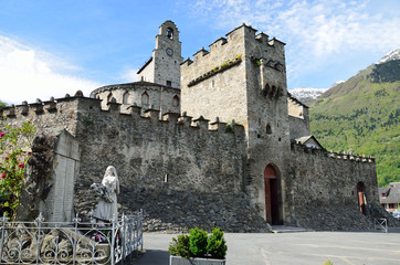 Fortified church in Luz-Saint-Sauveur