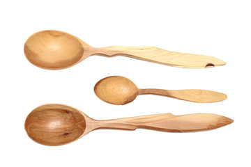 hree wooden spoons of different size