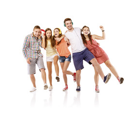 Obraz premium Group of young people listening to music