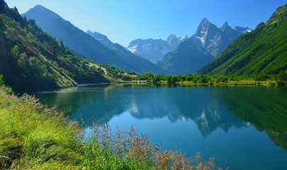 Naklejka na ściany i meble Caucasus mountains
