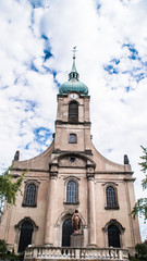 Fototapeta na wymiar kirche in Merlebach