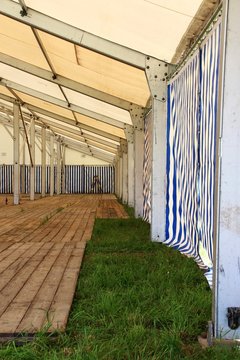 festzelt aufbauen I