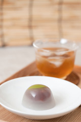 和菓子と麦茶