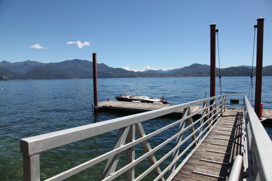 Lac majeur: embarcad&egrave;re.