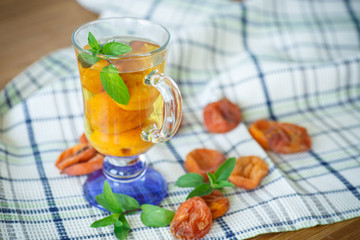 compote with dried apricots