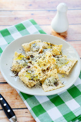 ravioli with spinach