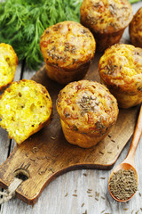 Cupcakes with cheese, dill and cumin