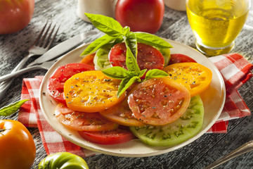Healthy Heirloom Tomato Salad