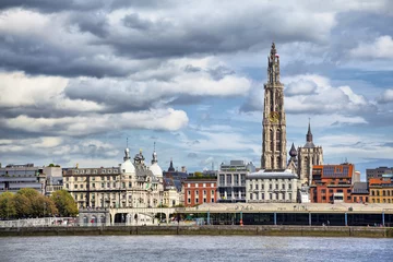 Gordijnen View on center of Antwerpen © bbsferrari