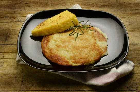 Frico e polenta Cucina italiana Frigga Fricco フリコ 프리코