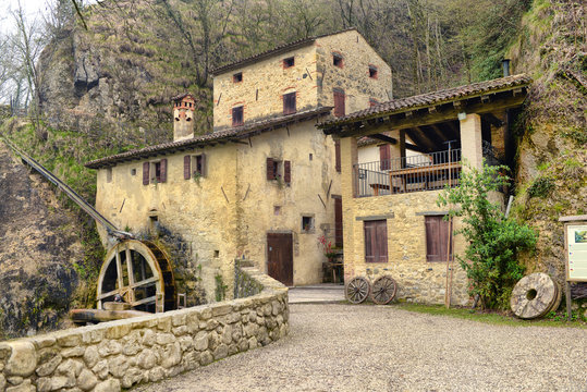 Refrontolo