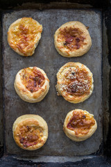 Small Pizza with goat cheese