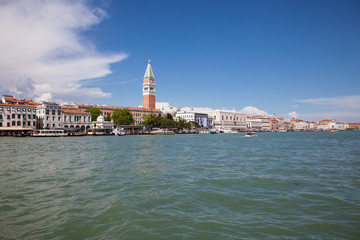 Fototapeta premium Venise : Grand Canal, Campanile de Saint-Marc