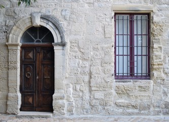 Fototapeta na wymiar Old door and window in Southern France