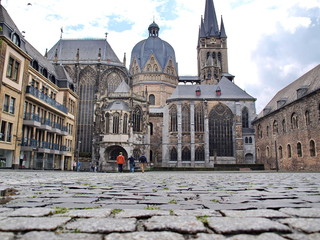 Aachen Kaiserdom vom Katschhof aus
