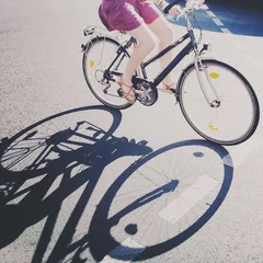Zelfklevend Fotobehang Die Fahrradfahrerin © christianmutter