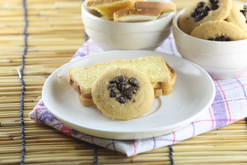 chocolate chip cookies.