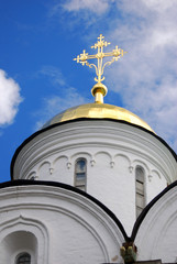 Fototapeta na wymiar Holy Transfiguration monastery, Yaroslavl. UNESCO Heritage.