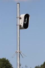 Starenkasten an Ampelkreuzung
