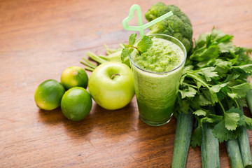 Fresh green smoothie