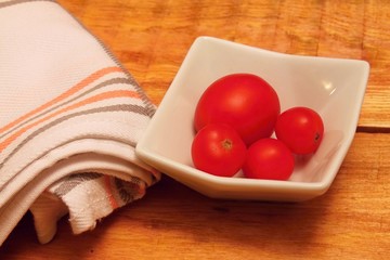 Bowl with tomatos