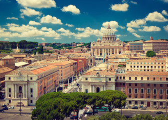 Fototapeta na wymiar High point view over city of Rome Italy