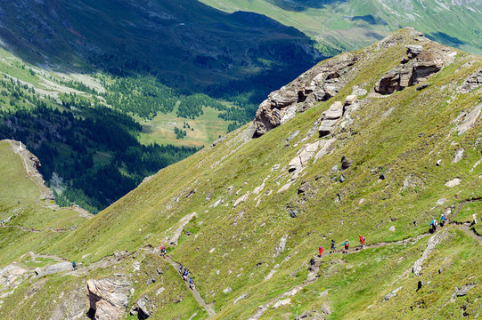 Sentieri escursionistici sul Monte Zerbion - 2.722 m.s.l.m.