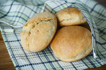  bread buns from yeast dough