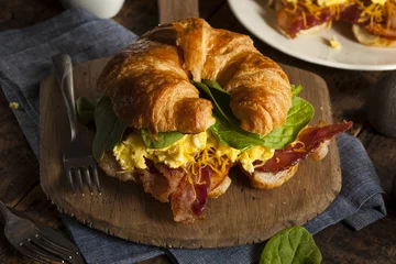 Plaid avec motif Oeufs sur le plat Ham and Cheese Egg Breakfast Sandwich