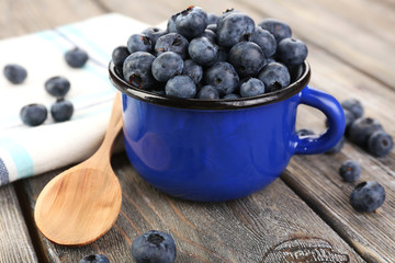 Fresh blueberries on wooden table