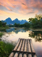 Fotobehang landschap in Yangshuo Guilin, China © xiaoliangge