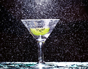 alcohol fresh cocktail kiwi green