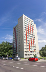 Sanierter Plattenbau