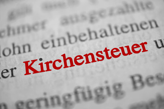 Kirchensteuer - rote Schrift, schwarzer i-Punkt